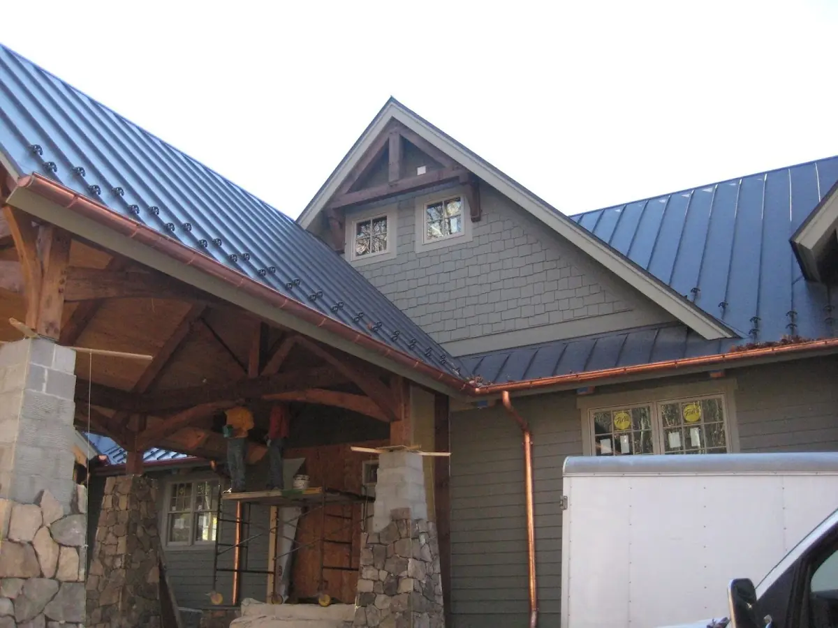 Craftsman Roofing team delivering quality roofing work in Buckholts
